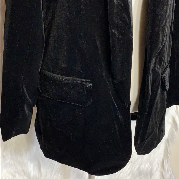 Cherrykoko Black Velvet Blazer - Picture 4 of 8